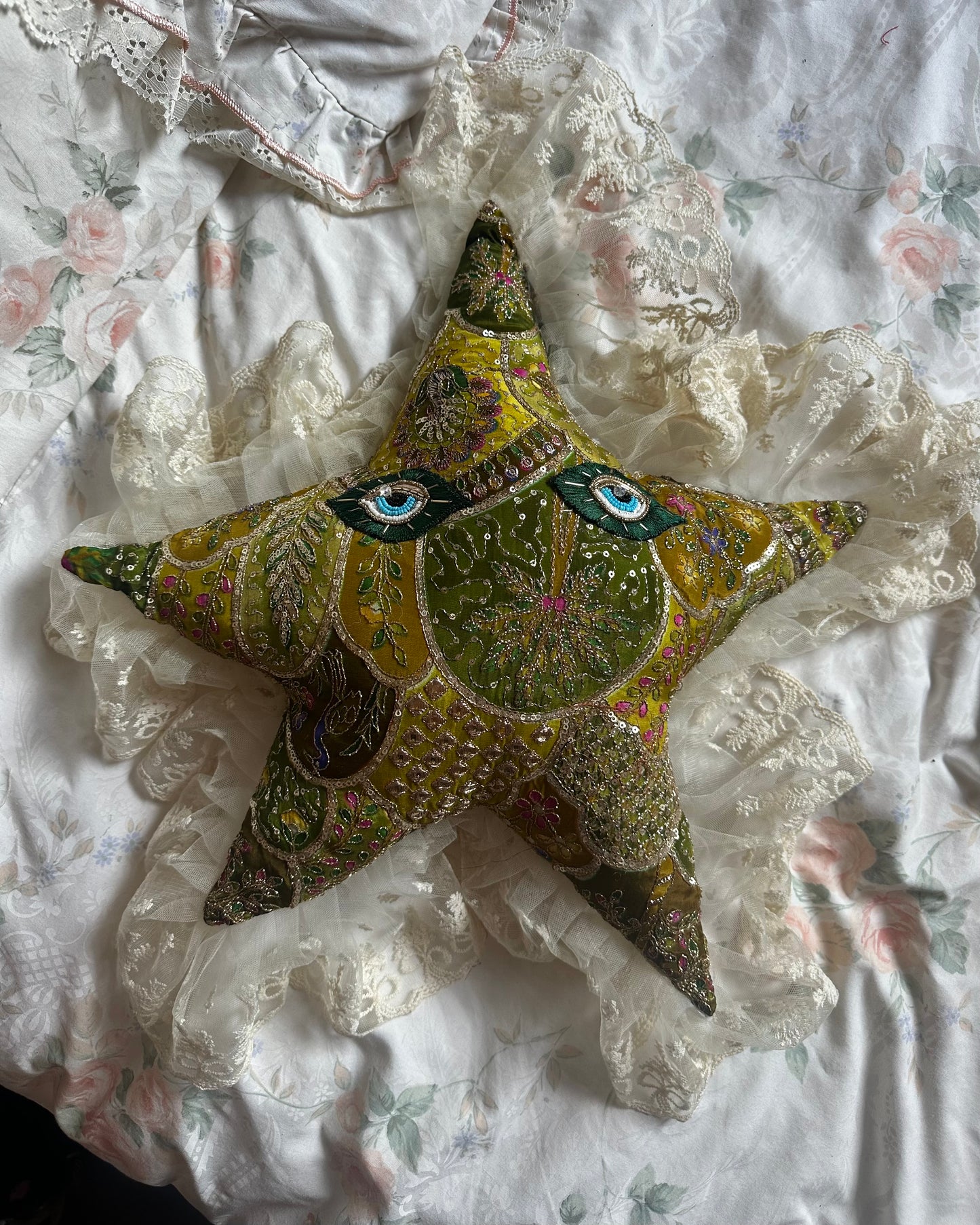 Star Face Shaped Pillow in Swamp Gator