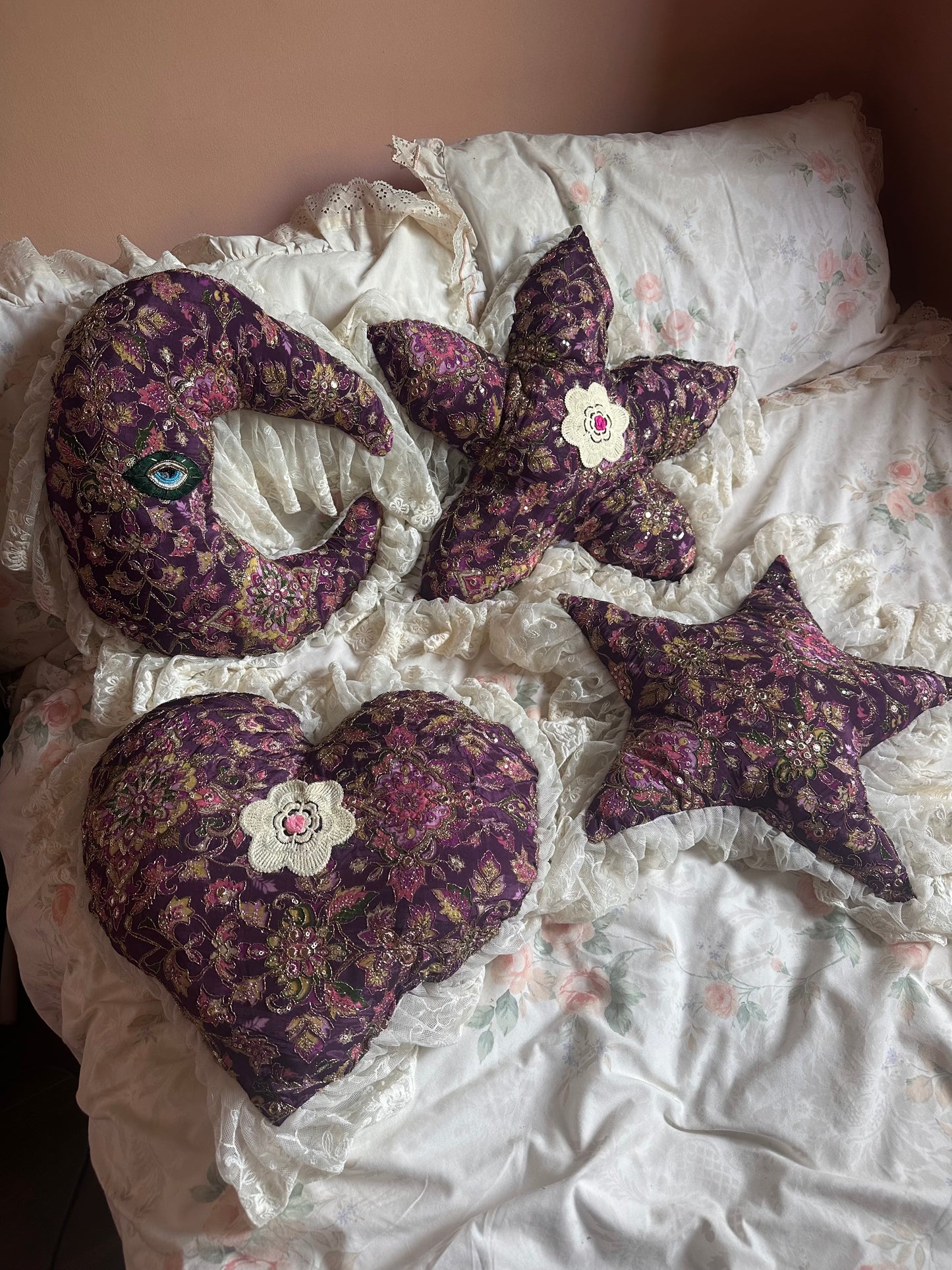 Flower Shaped Pillow in Priscilla
