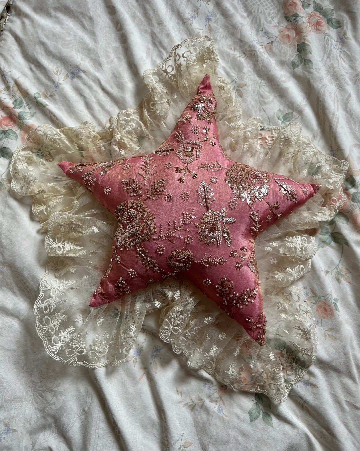 Wonky Star Shaped Pillow in Pink Moon