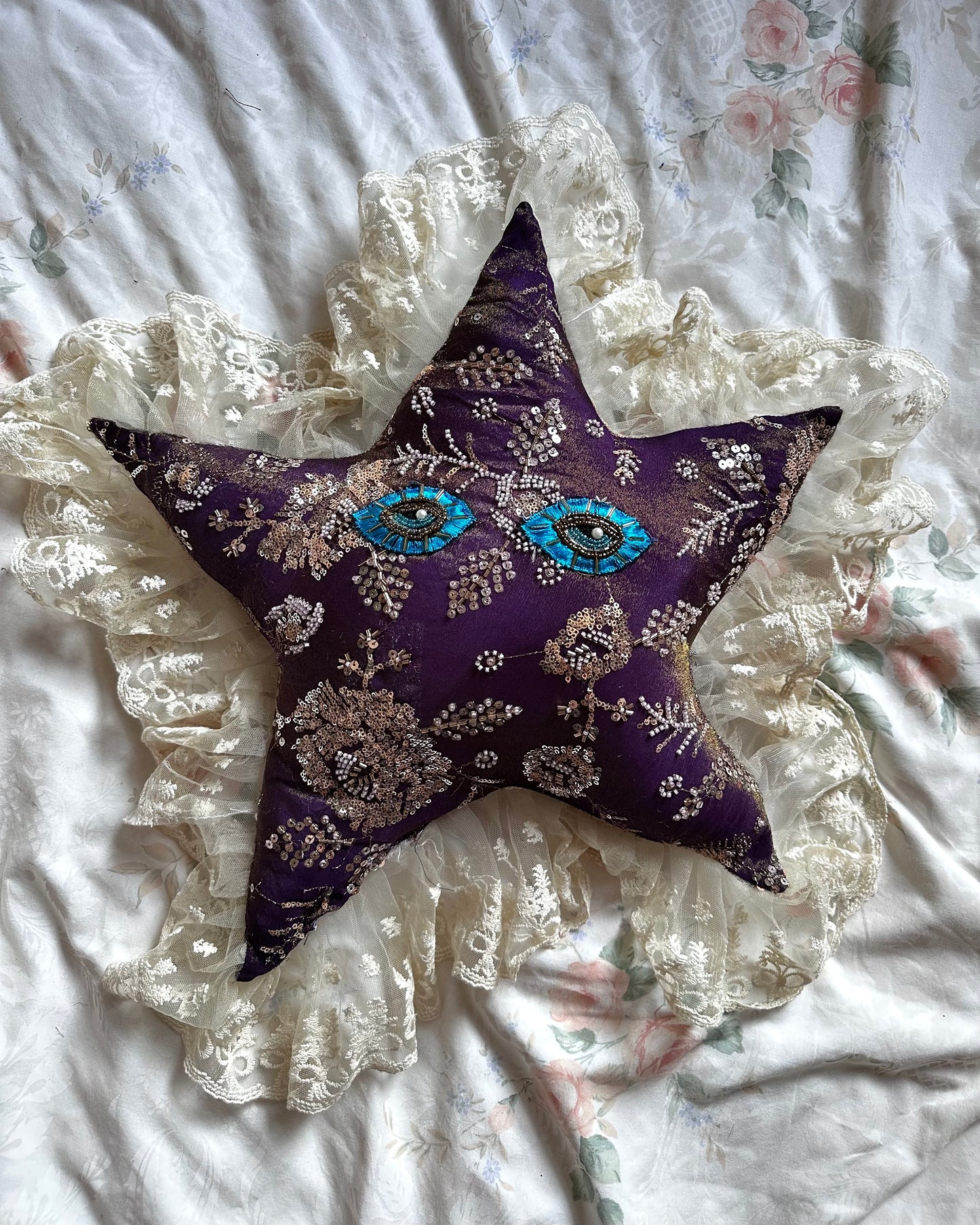 Star Face Shaped Pillow in Pegasus