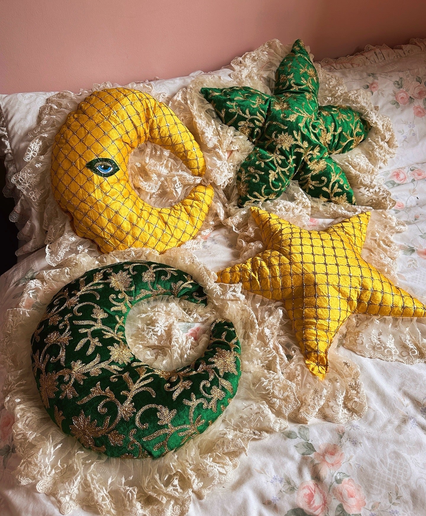 Flower Shaped Pillow in Emerald