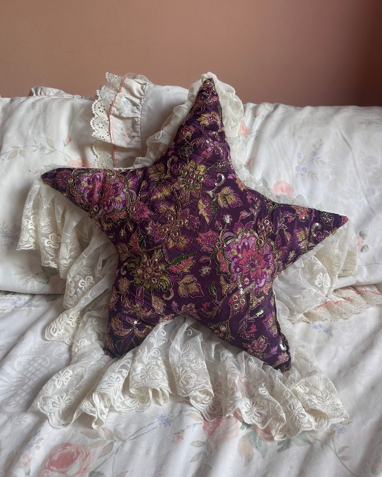 Wonky Star Shaped Pillow in Priscilla
