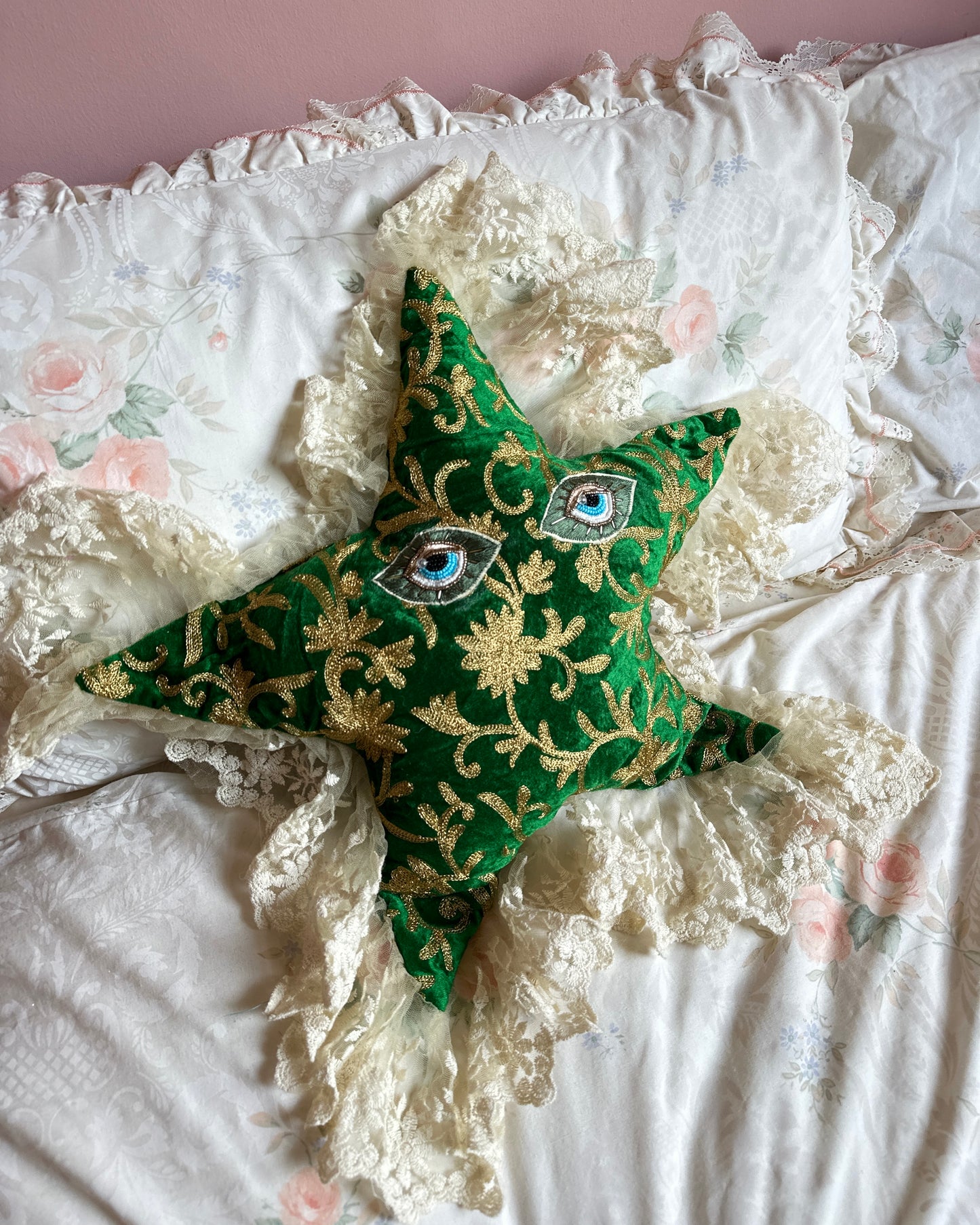 Star Face Shaped Pillow in Emerald