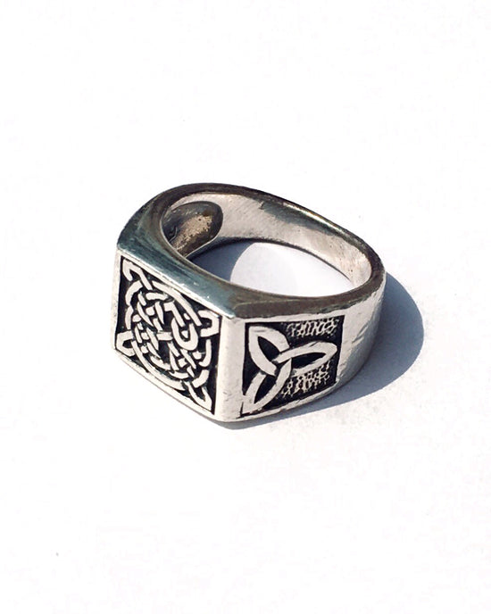 Load image into Gallery viewer, Celtic Dagda Ring
