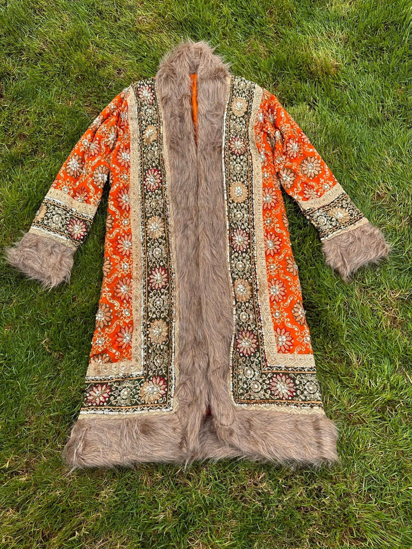 Load image into Gallery viewer, Lennon Afghan Coat Size S
