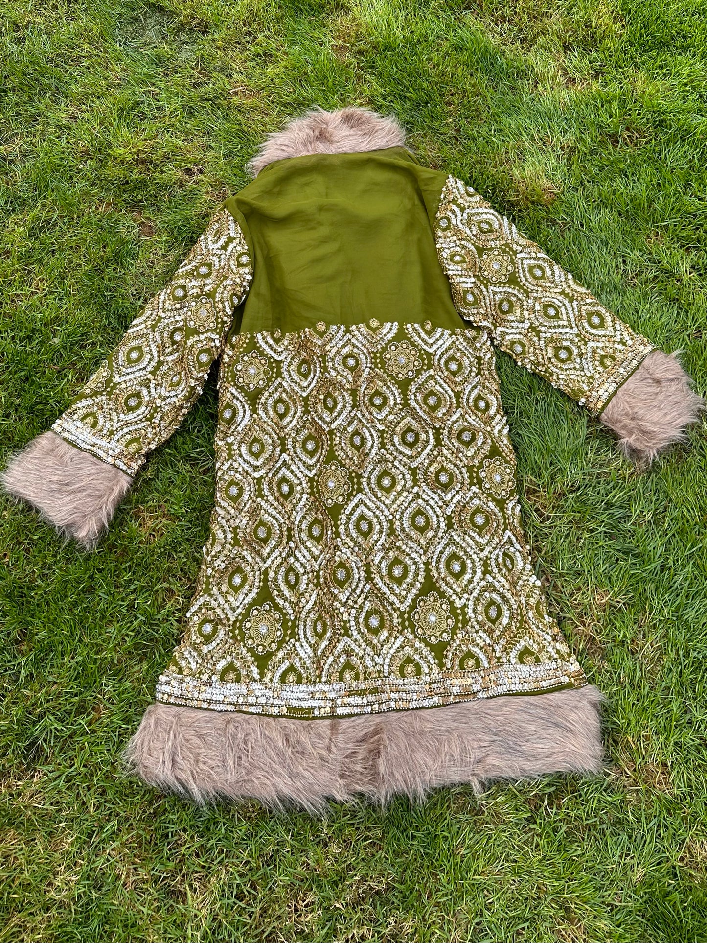 Load image into Gallery viewer, Fairy Green Afghan Coat Size M-L - Unisex
