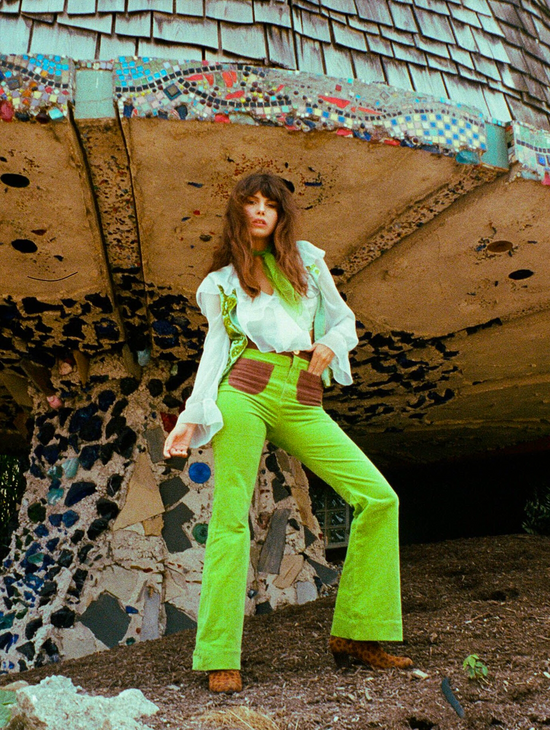 Corduroy flare hotsell pants outfit